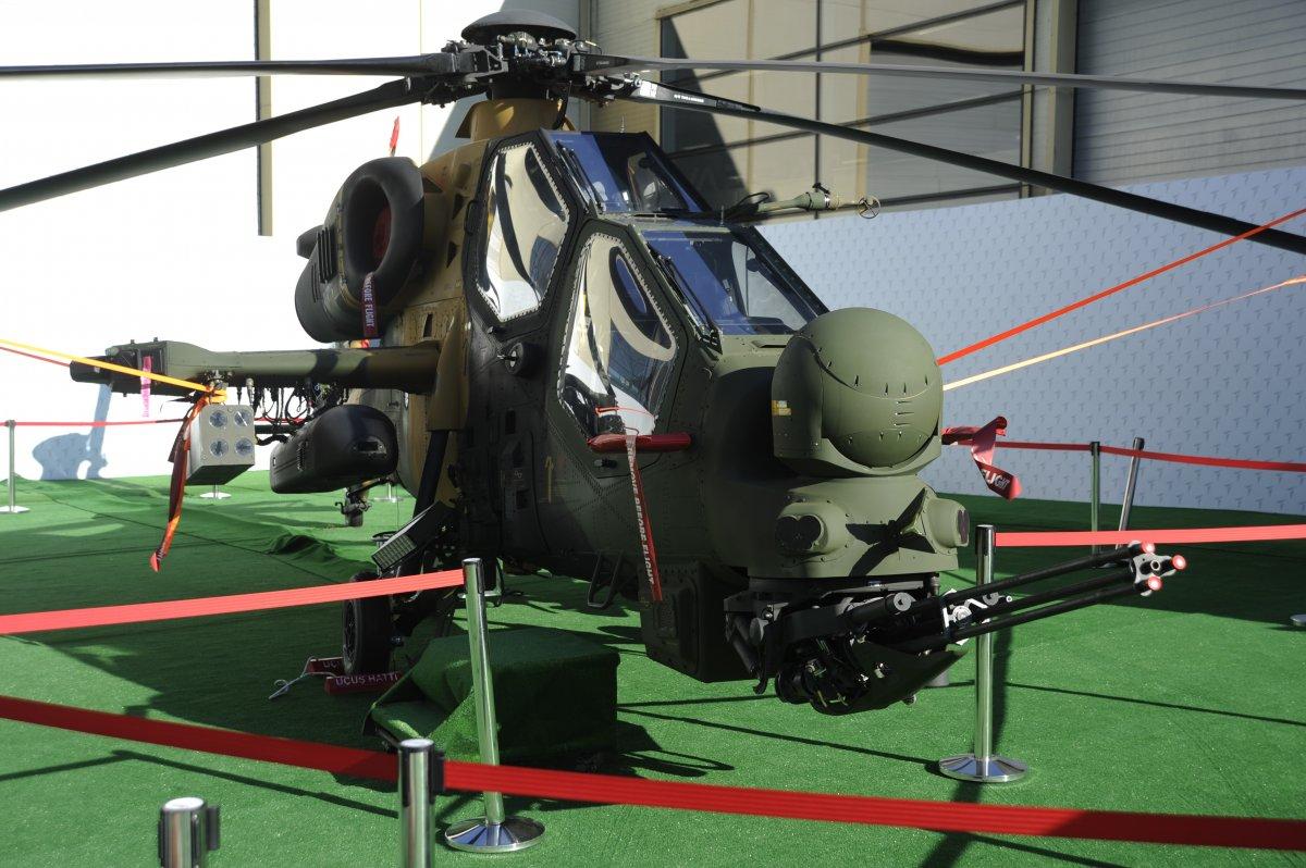 TUSAŞ'ın geliştirdiği Milli Muharip Uçak, IDEF'te görücüye çıktı