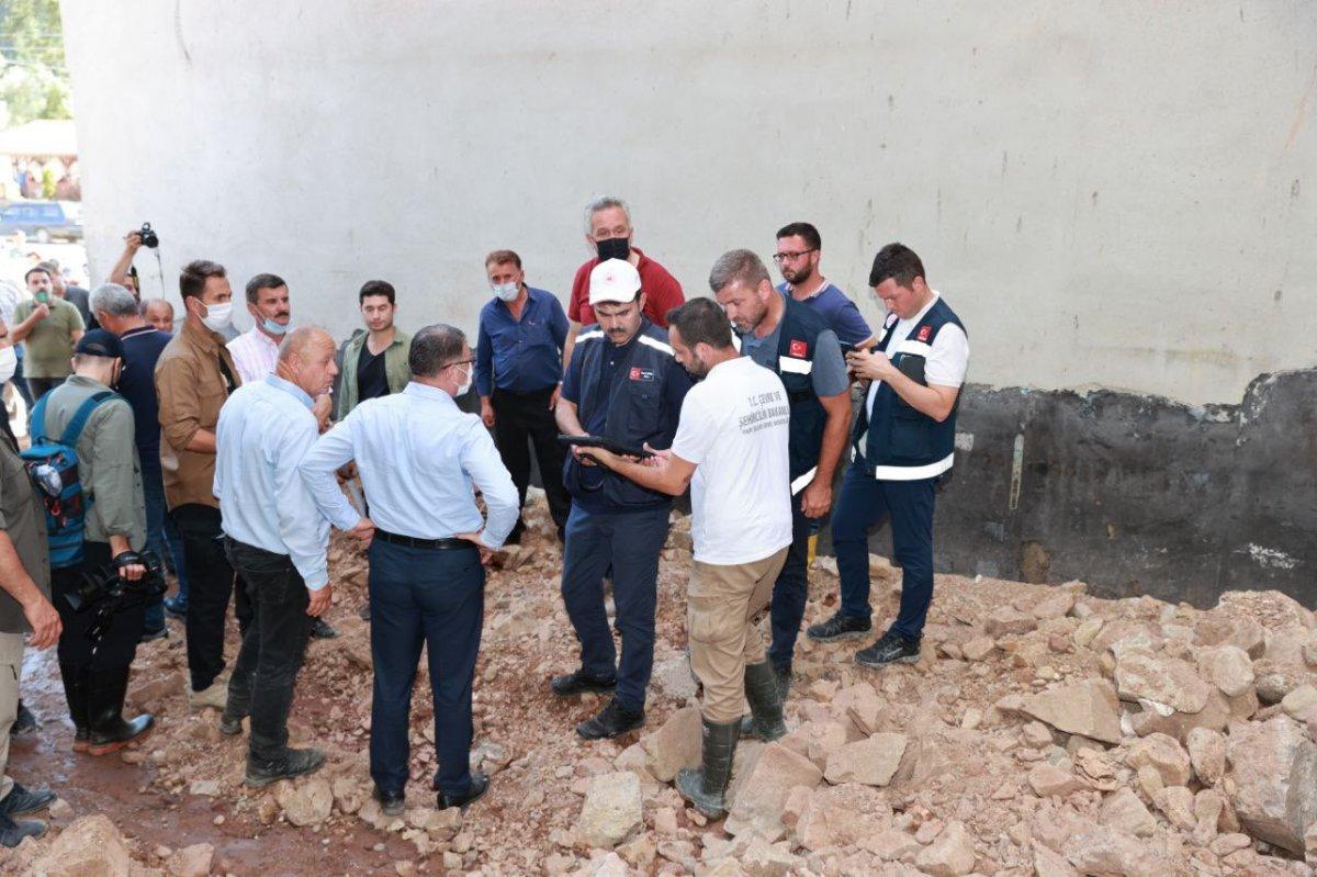 Murat Kurum, Kastamonu'da sel bölgesinde