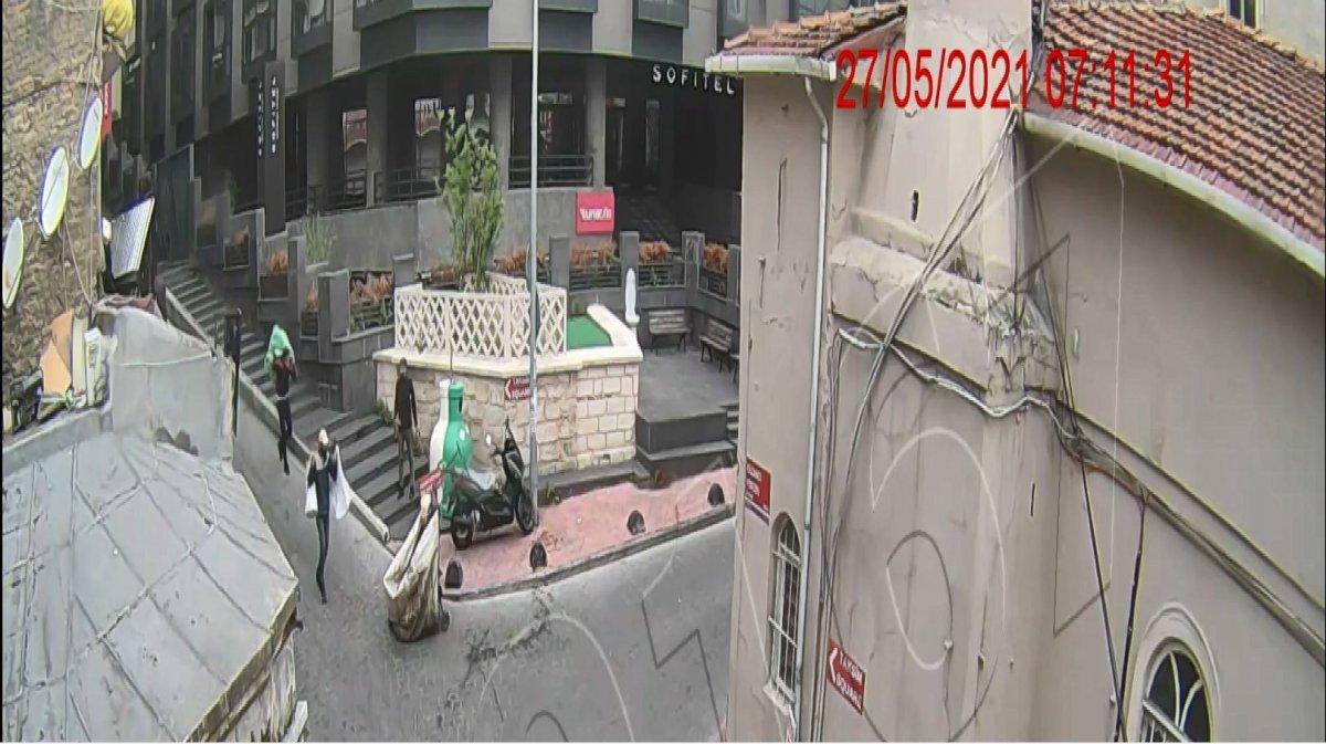 Taksim'de tarihi şamdanı çalan hırsız, hurda fiyatına sattı