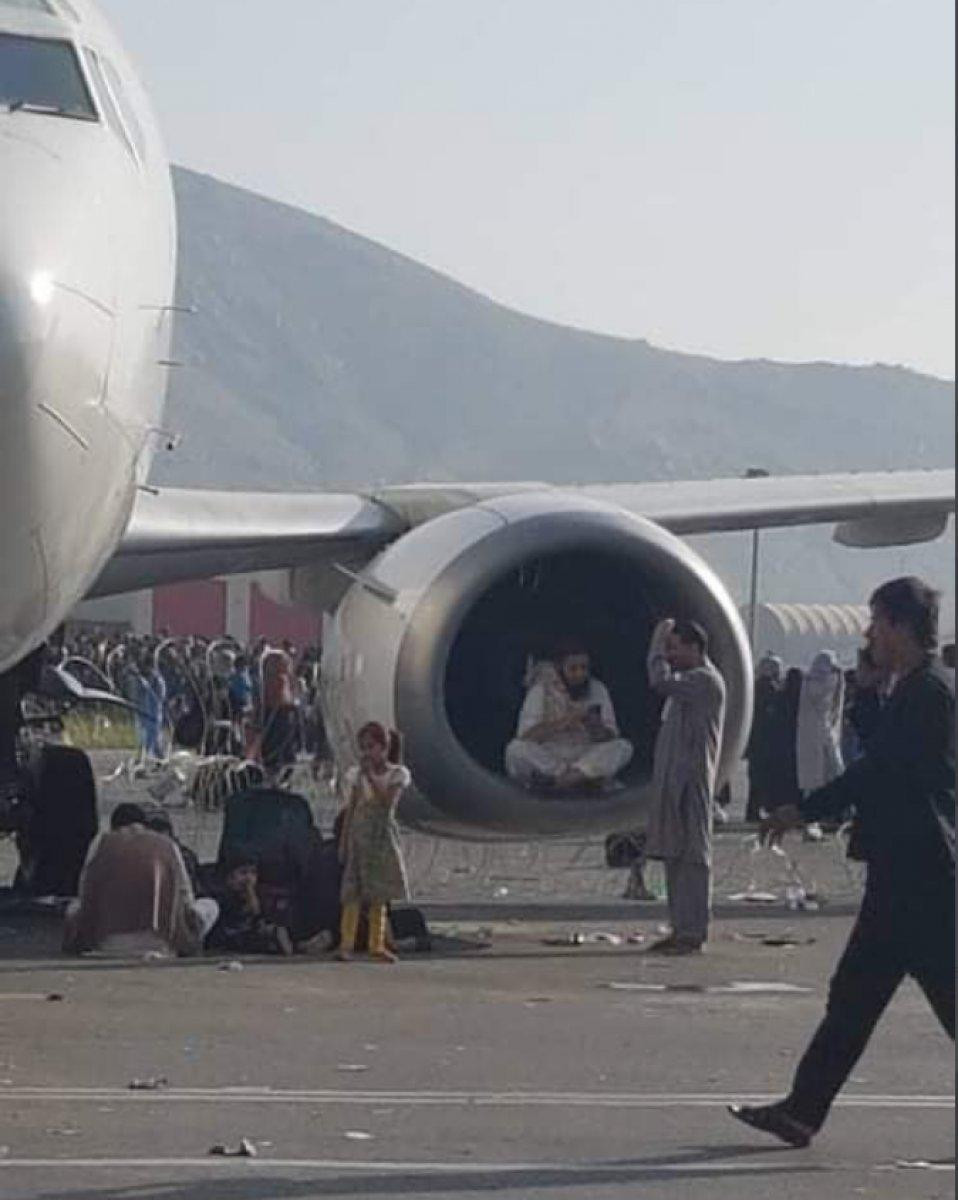 Kabil’den kalkan uçağın iniş takımlarında, insan vücudu parçaları bulundu