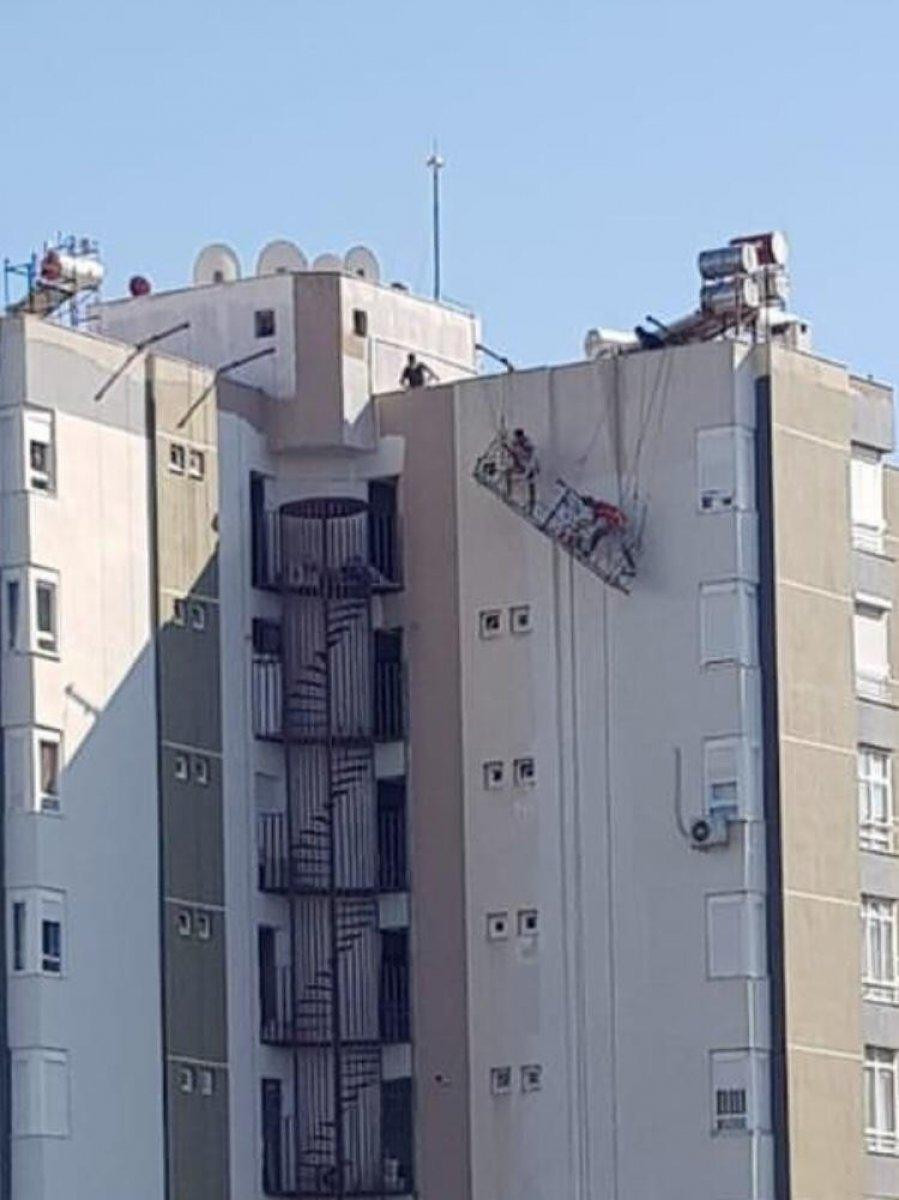 Antalya’da boyacı kardeşler 12’nci katta iskelede asılı kaldı