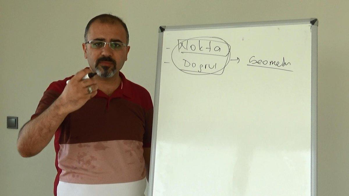 Diyarbakırlı matematik öğretmeni: Geometride nokta ve doğru yoktur