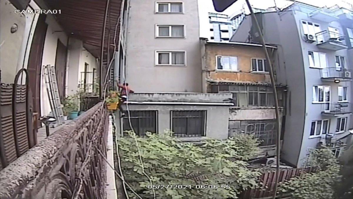 Taksim'de tarihi şamdanı çalan hırsız, hurda fiyatına sattı