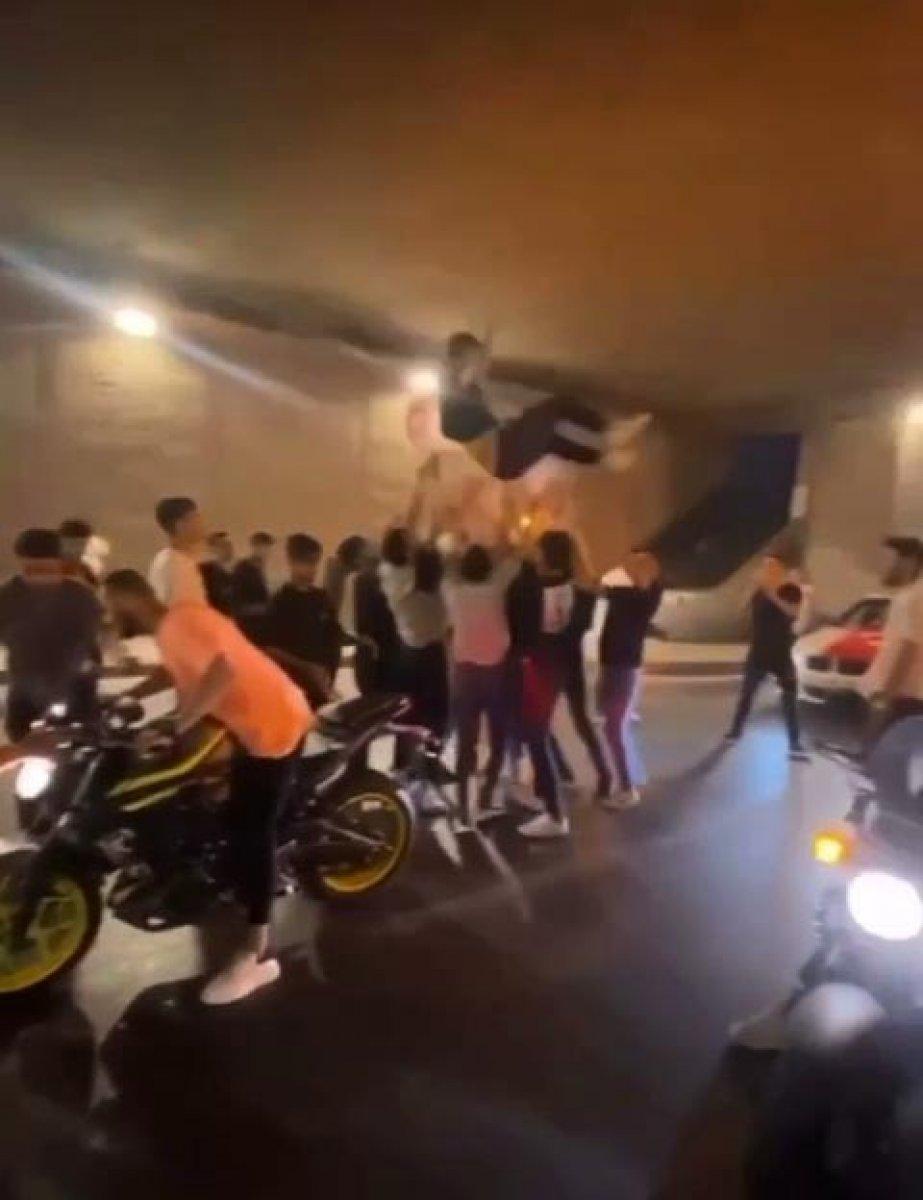 Esenyurt'ta asker eğlencesindeki magandalar, lastik yaktı