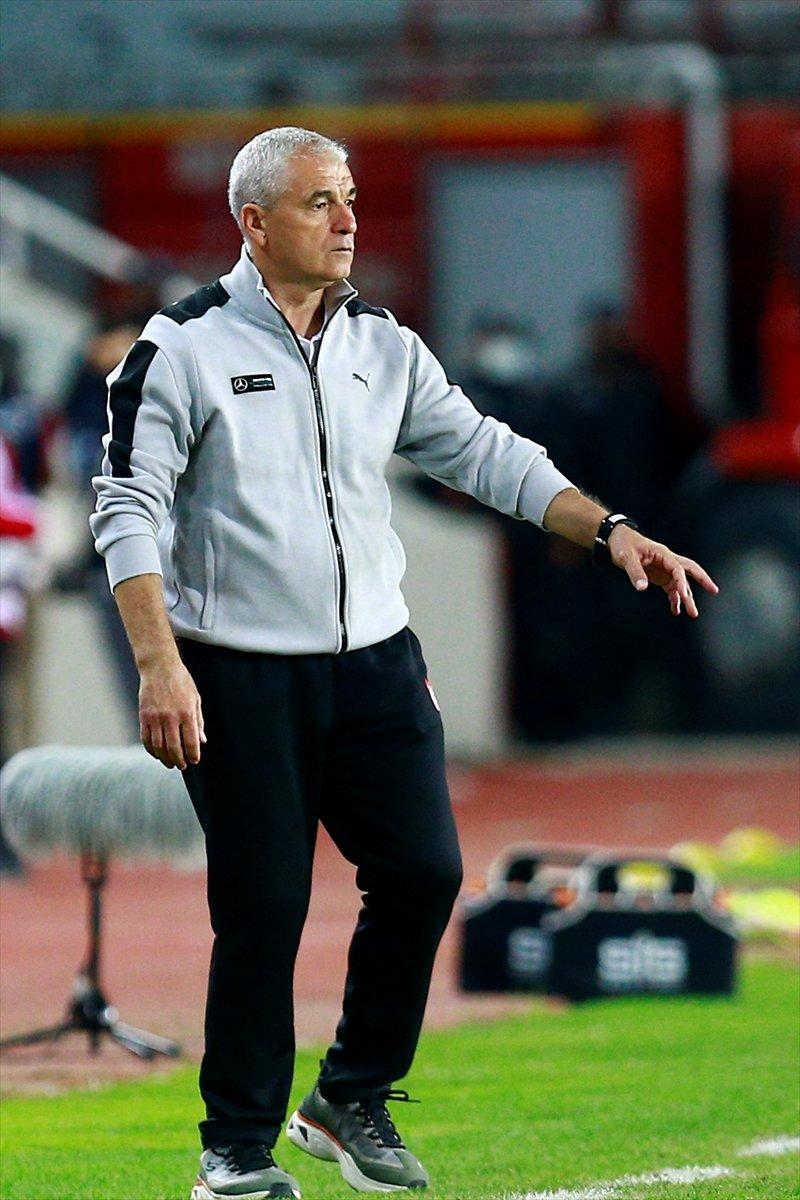 Rıza Çalımbay: Maalesef son vuruşları yapamadık