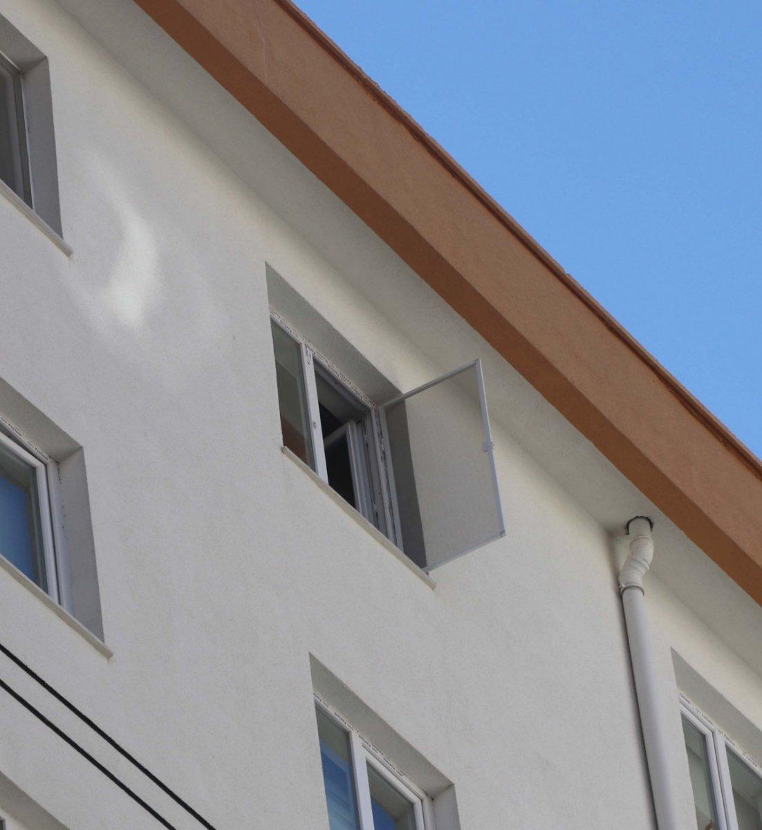 Kayseri'de 3 yaşındaki çocuk 14’üncü kattan düşüp, öldü