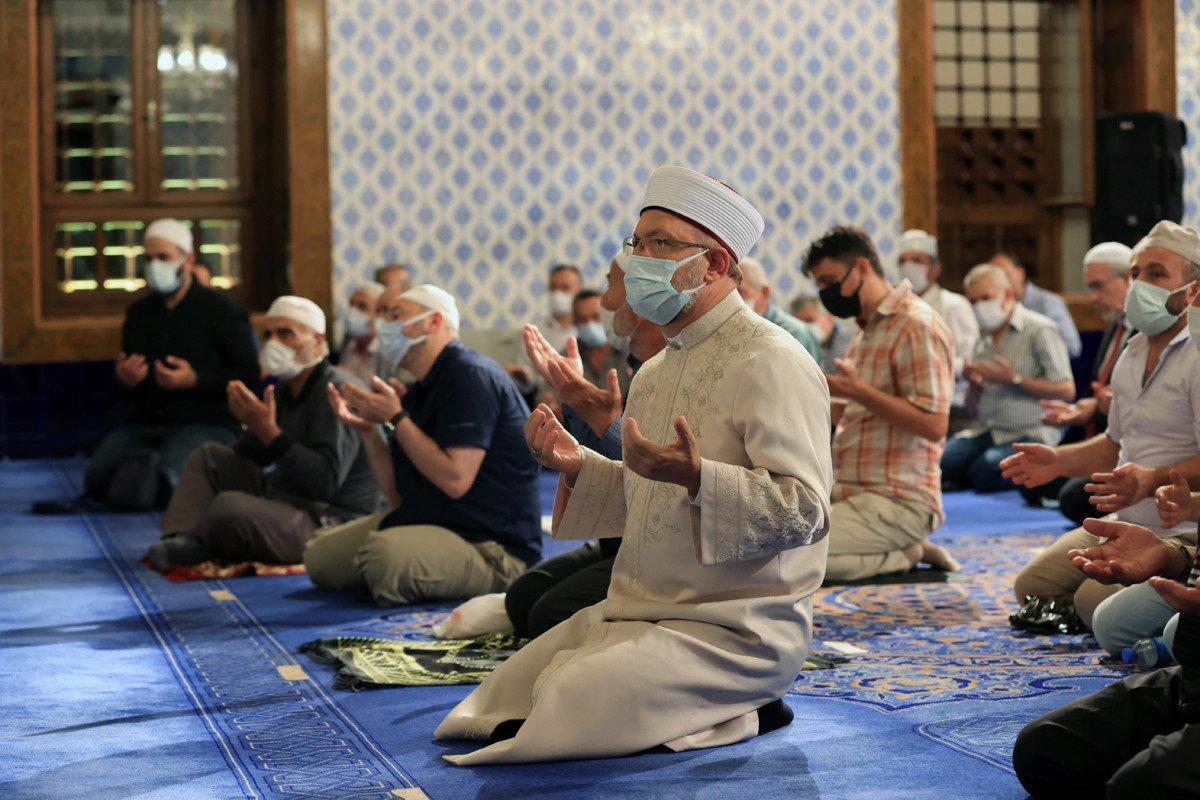 Ali Erbaş: Fitne, ihanet, tefrikaya karşı uyanık olmalıyız