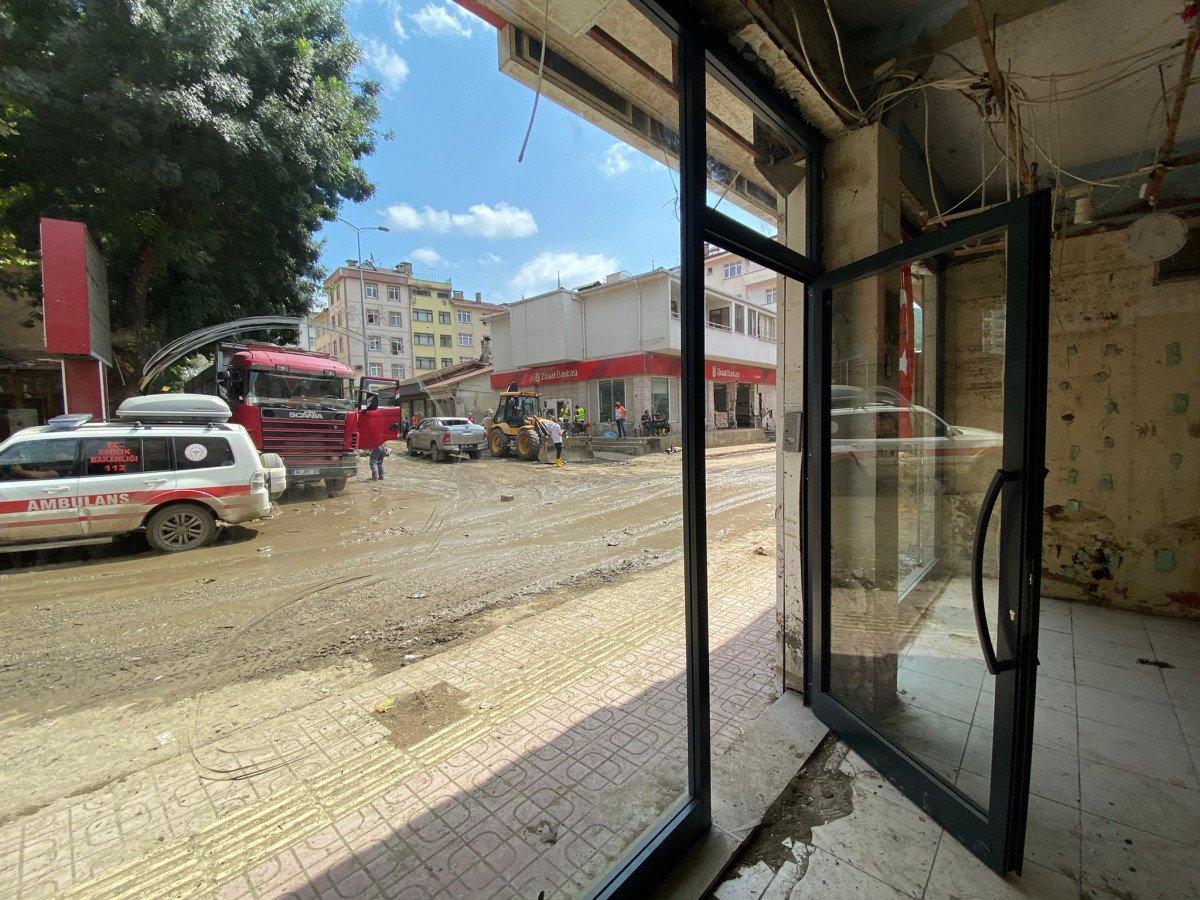 Bozkurt'ta iş yerleri yenileniyor