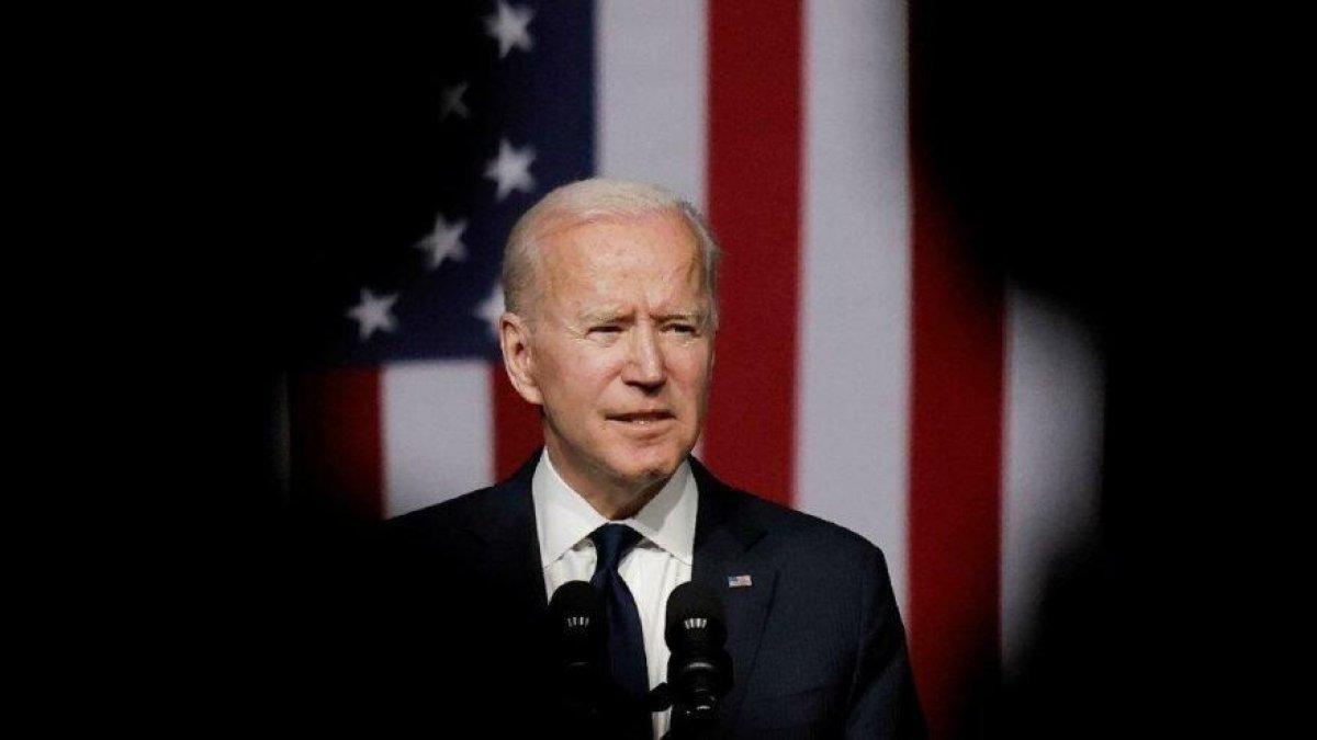 ABD Başkanı Joe Biden anketlerde gerilemeye başladı