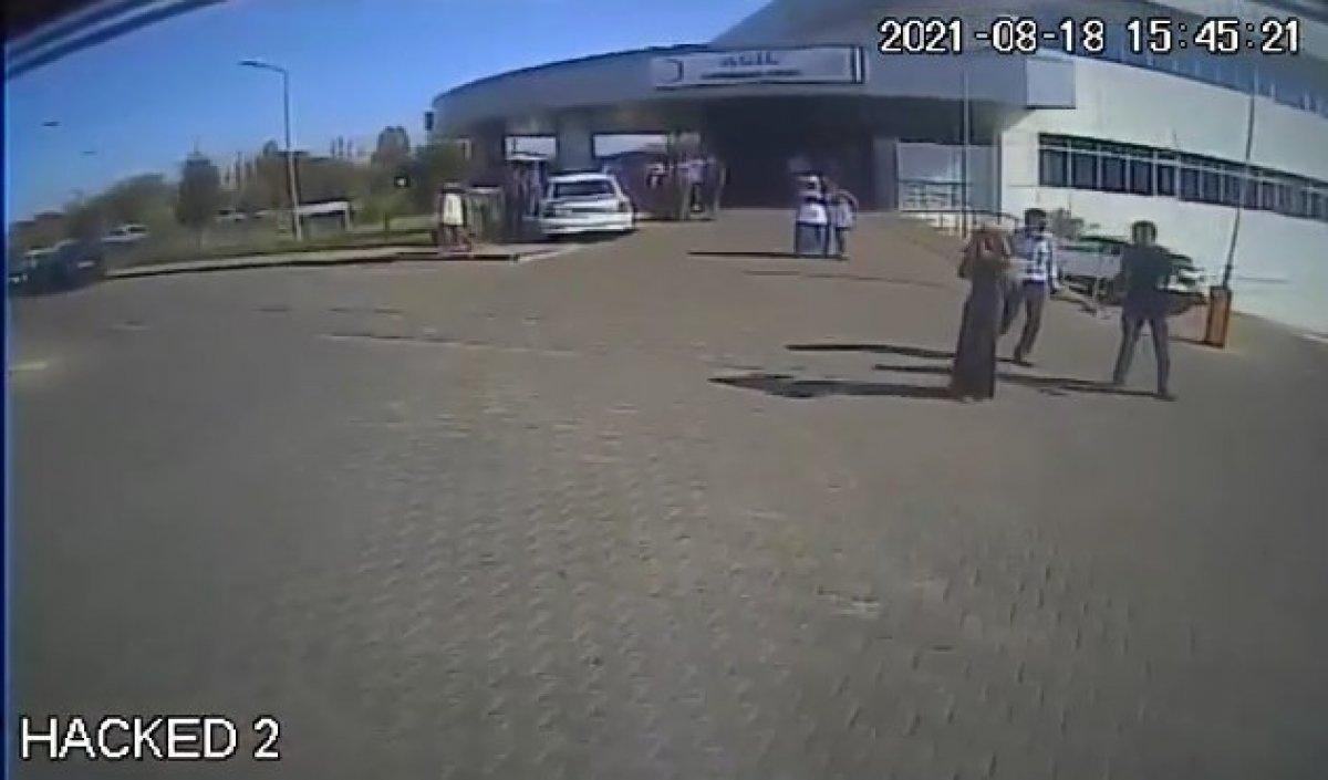 Bingöl'de otobüs şoförü fenalaşan çocuğu hastaneye yetiştirdi