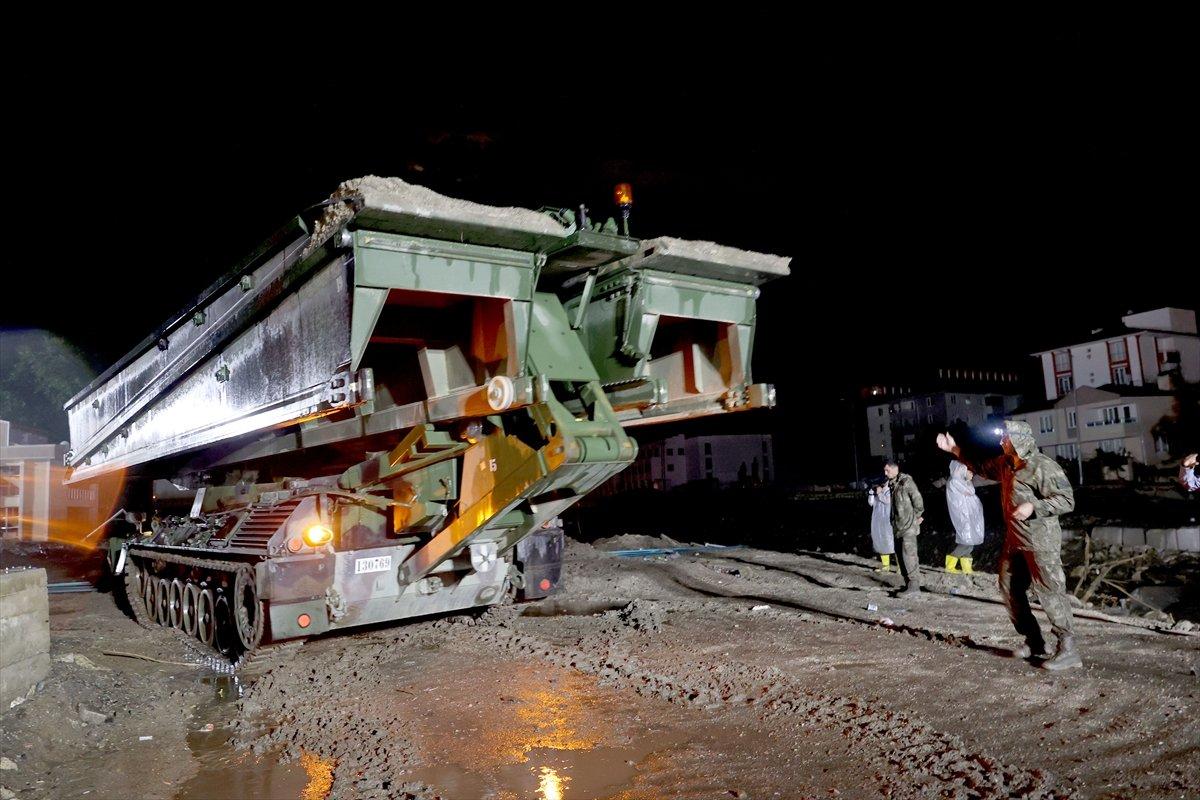 Meteoloroloji'den sel bölgesi Sinop'a sağanak yağış uyarısı