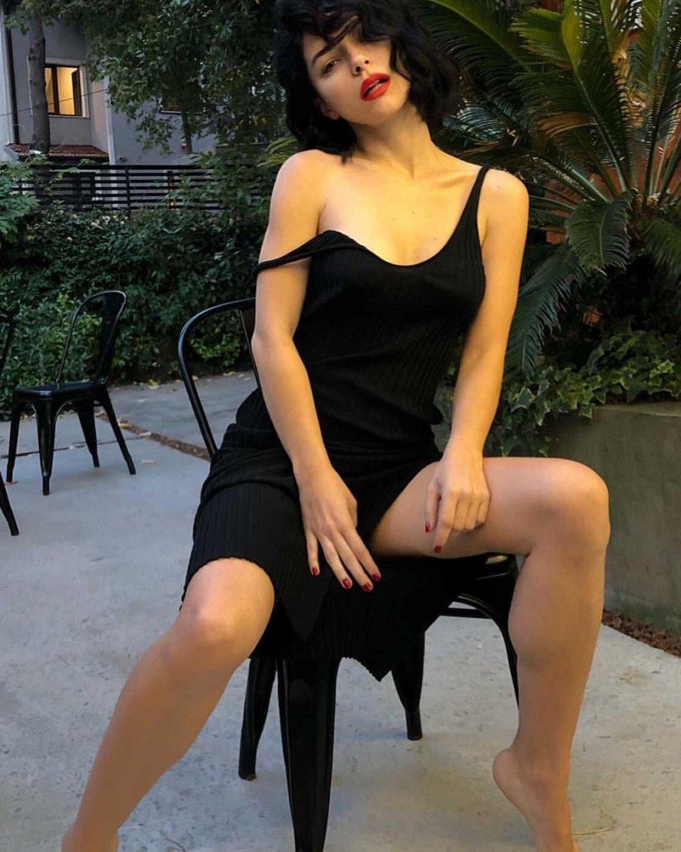 Merve Boluğur: Gecelere