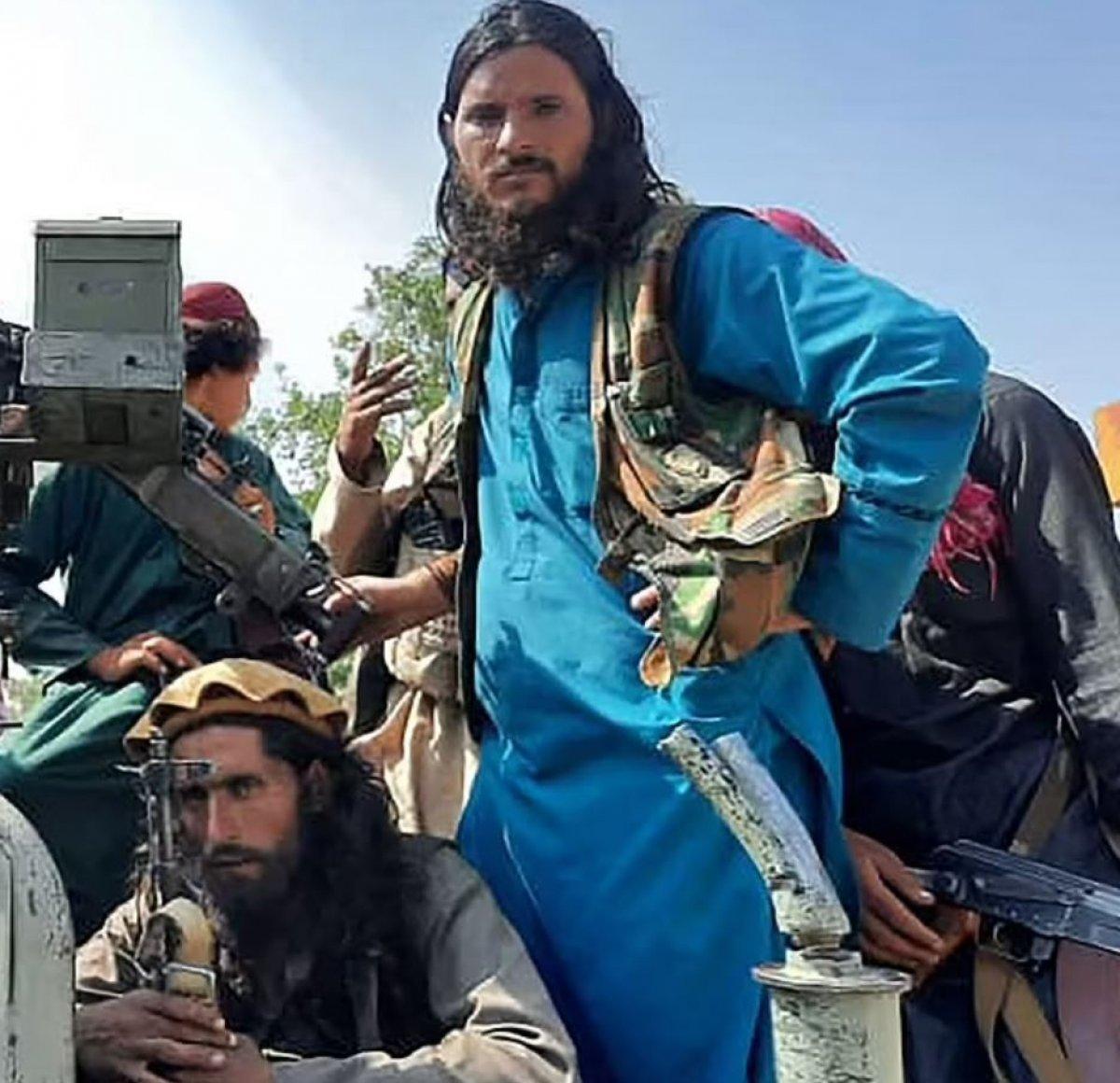 Taliban, giyim tarzını değiştirdi