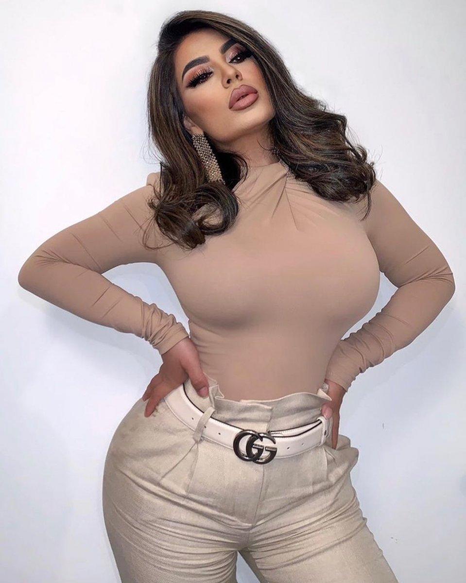 Afgan şarkıcı Aryana Sayeed, Amerikan uçağıyla Türkiye'ye geldi