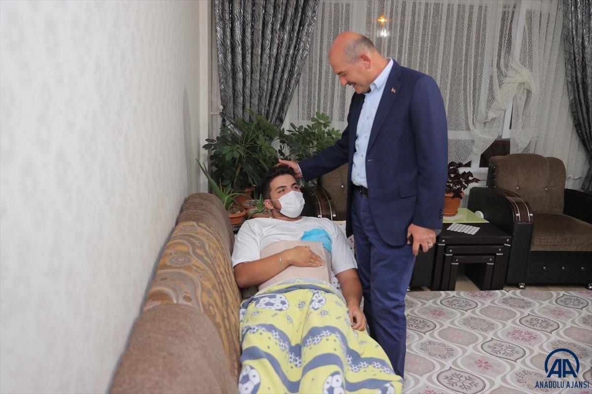 Emirhan Yalçın ve Ali Yasin Ülger'in ailelerini ziyaret etti