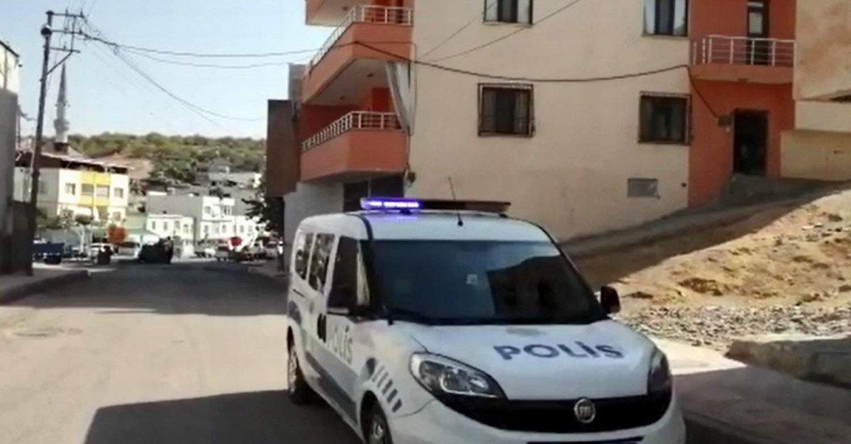 Siirt’te, polis ekiplerinden aşı anonsu