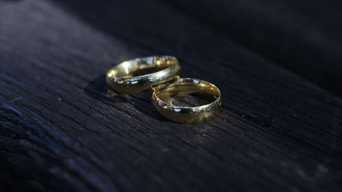 Yargıtay, boşanmada ilk davayı açan eşi kusurlu buldu