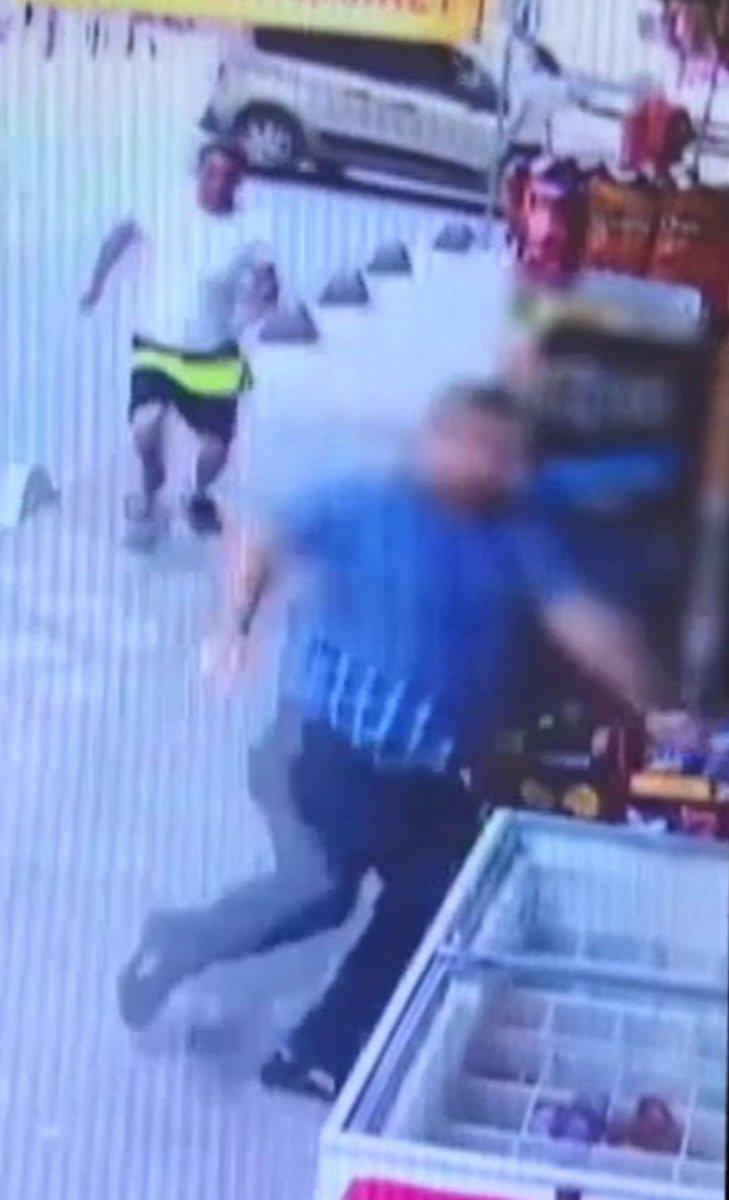 Bağcılar'da husumetlisini bıçakla kovaladı, kendi bıçağıyla öldürüldü