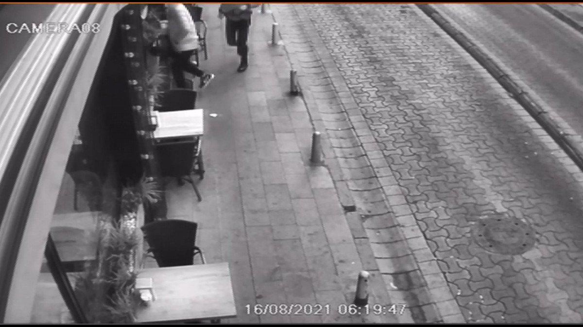 Kağıthane’de kasiyer, arkadaşlarına çalıştığı pastaneyi soydurdu