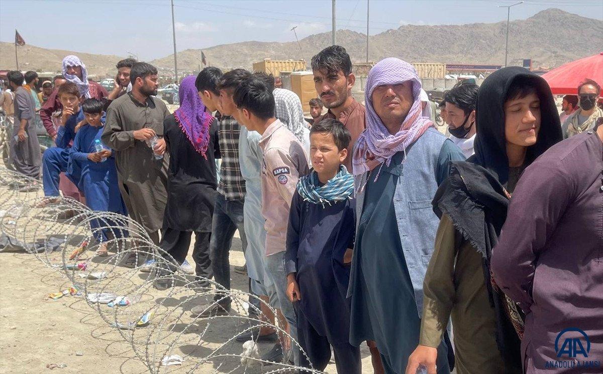 Kabil Havalimanı'nda kaos devam ediyor