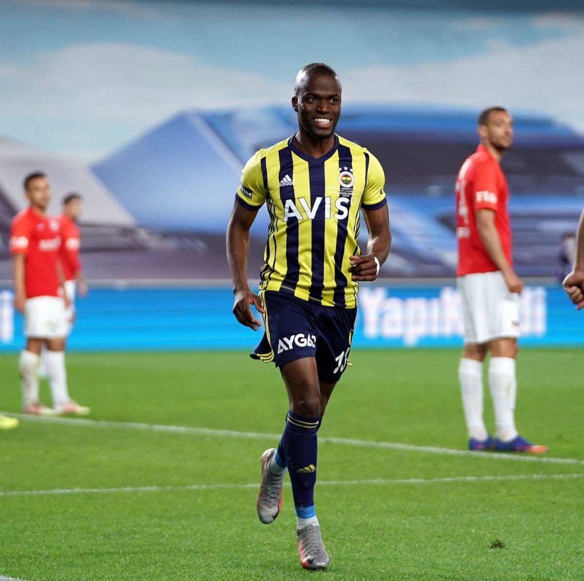 Enner Valencia takımla çalıştı