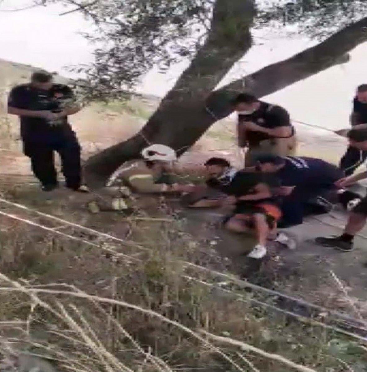 Arnavutköy’de, fotoğraf çekerken definecilerin açtığı çukura düştü