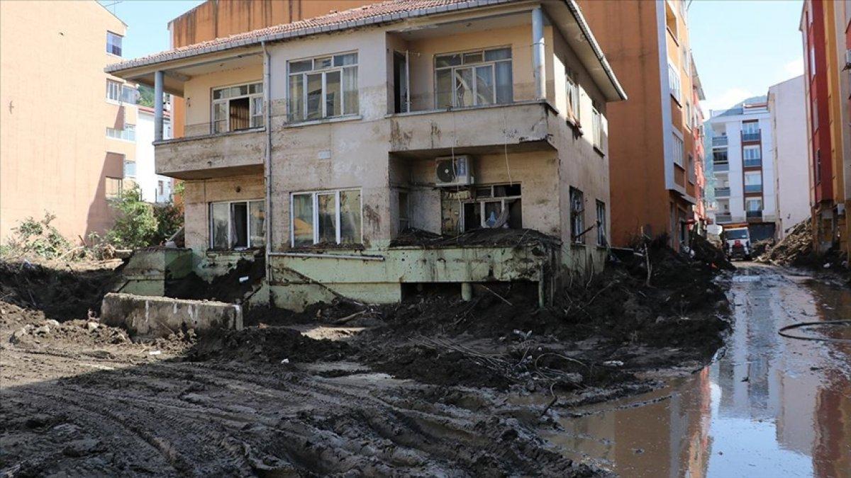 Bozkurt'ta sel sularının çekilmesiyle afetin verdiği zarar gün yüzüne çıktı