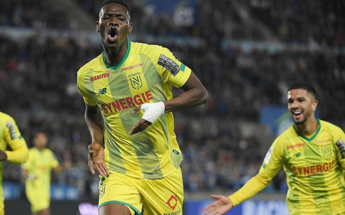 Galatasaray forvet için Kalifa Coulibaly'yle görüşüyor