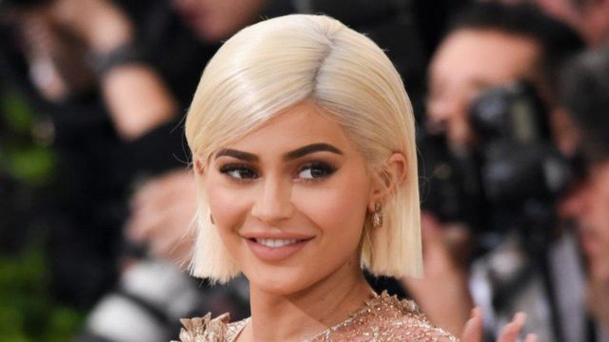 Kylie Jenner ikinci kez anne olmaya hazırlanıyor