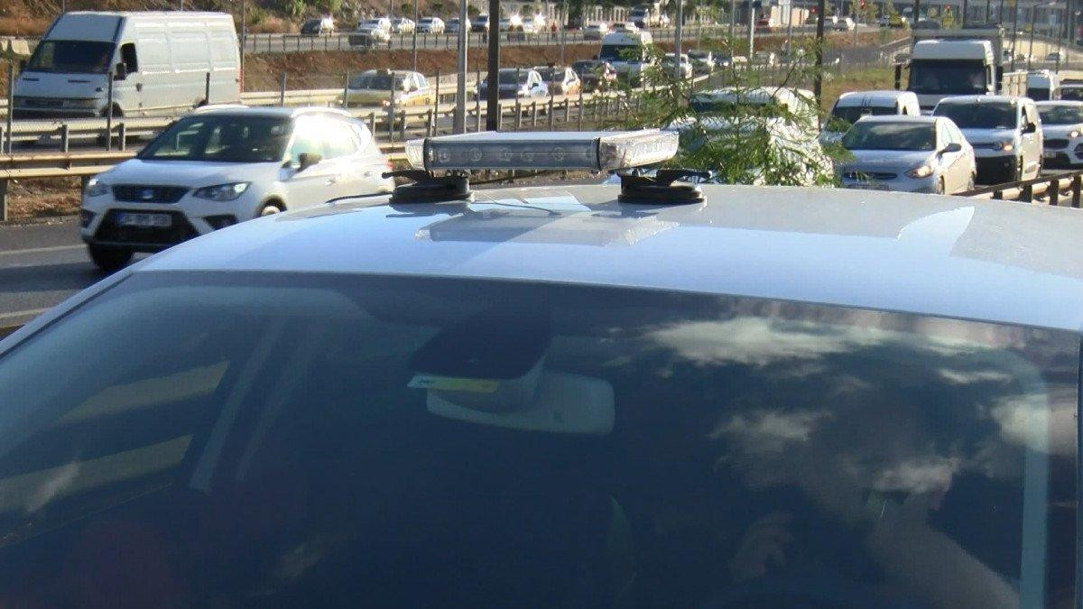 İstanbul'da çakar ve siren denetimleri: 1461 araç sürücüsüne ceza kesildi