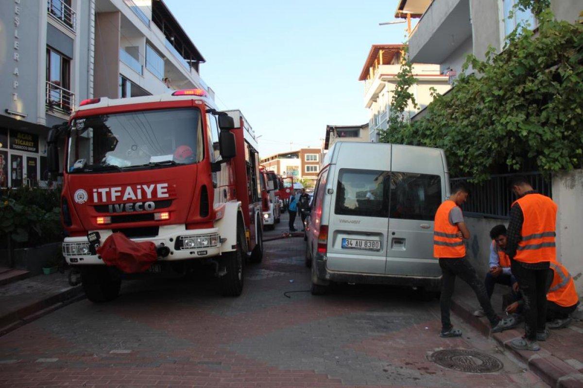 Kocaeli'de bir atölyede sebebi bilinmeyen yangın