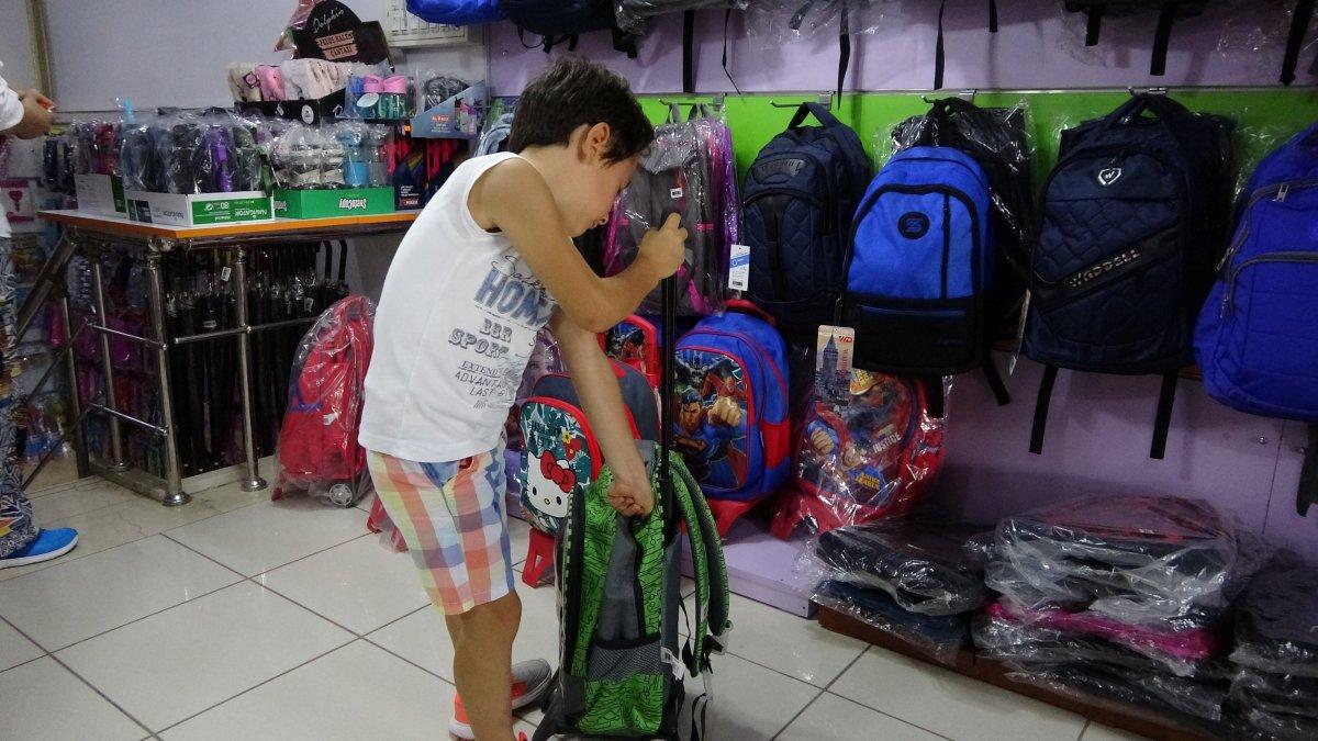 Yüz yüze eğitim öncesi kırtasiyelerde hareketlilik başladı