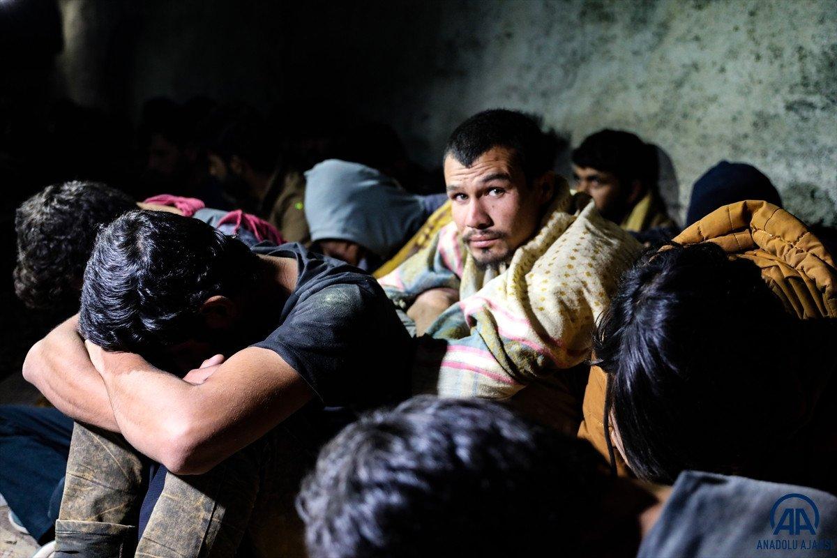 Van'da 25 düzensiz göçmen yakalandı