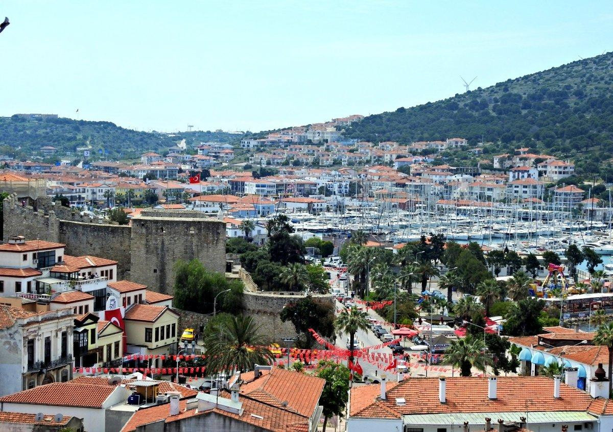 Çeşme'de turizmciler mutlu