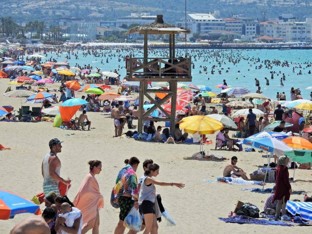 Çeşme'de turizmciler mutlu