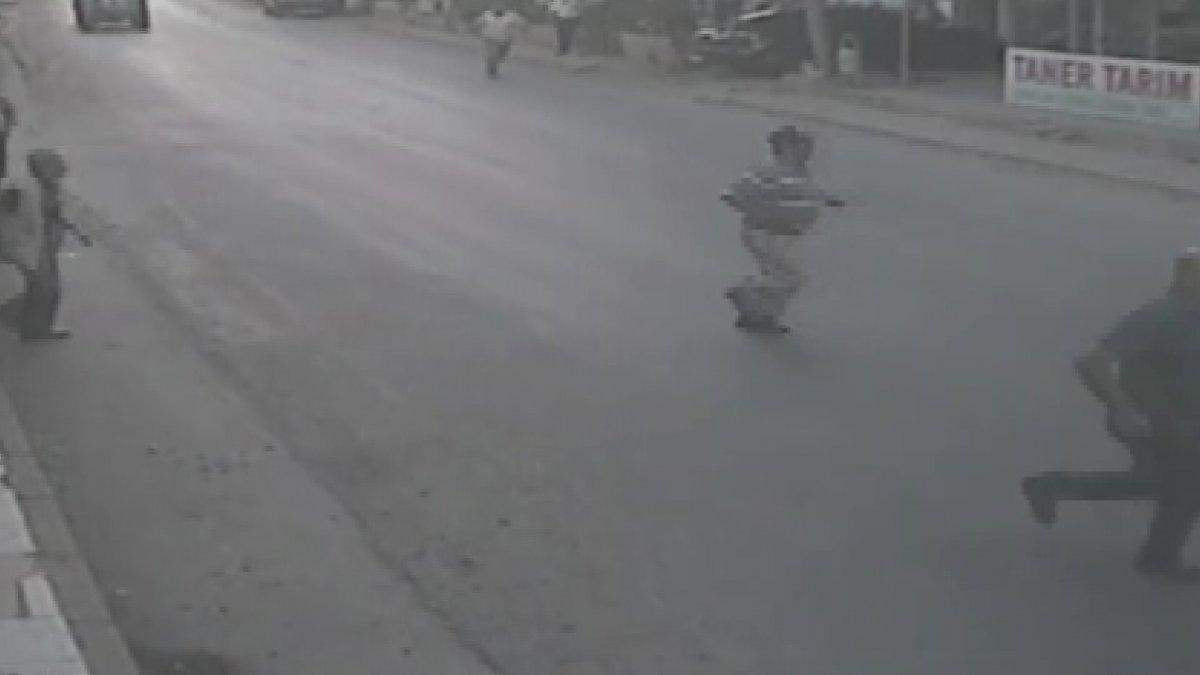 Bursa’da otomobil, motosikleti altına aldı