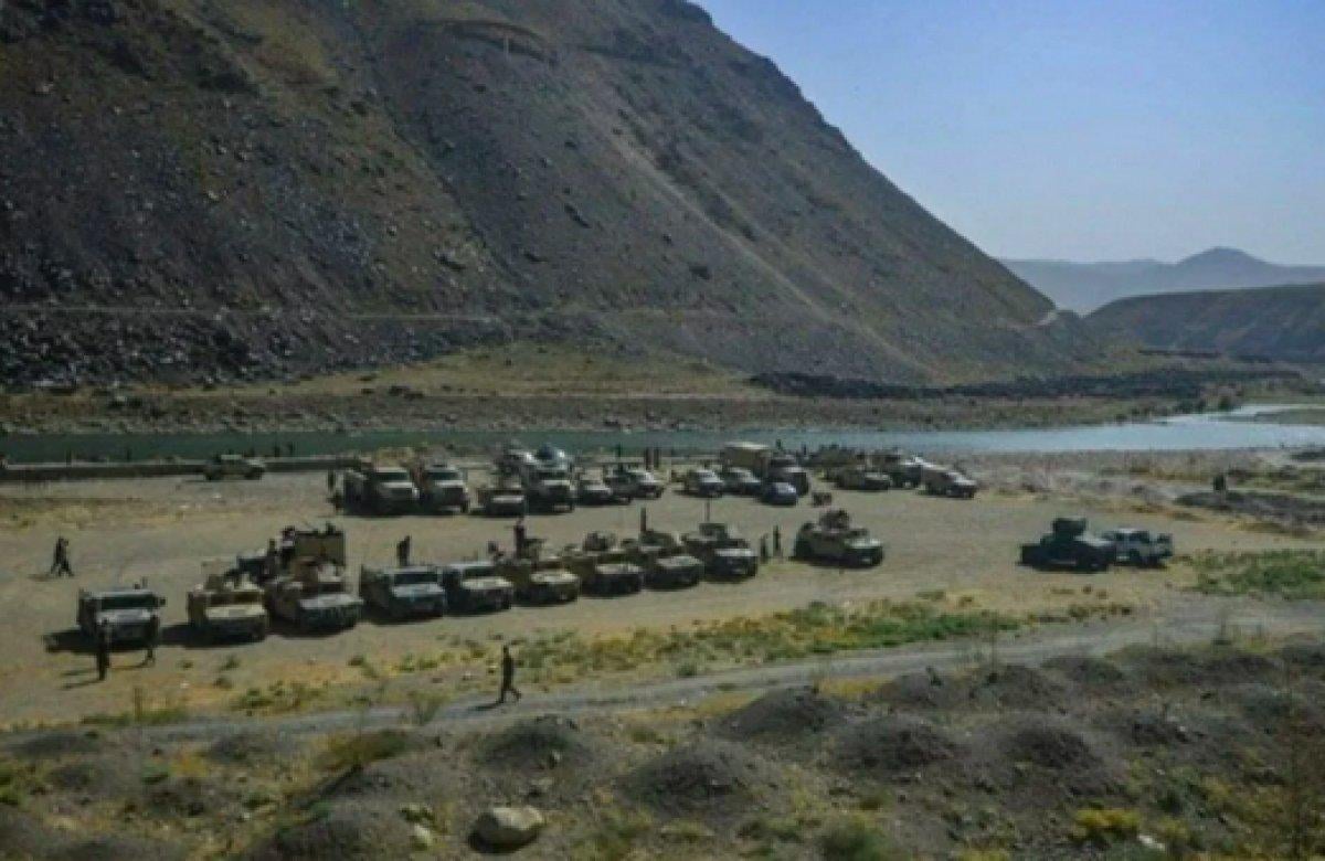 Afganistan'ın kuzeyinde, Taliban'a karşı direniş sürüyor