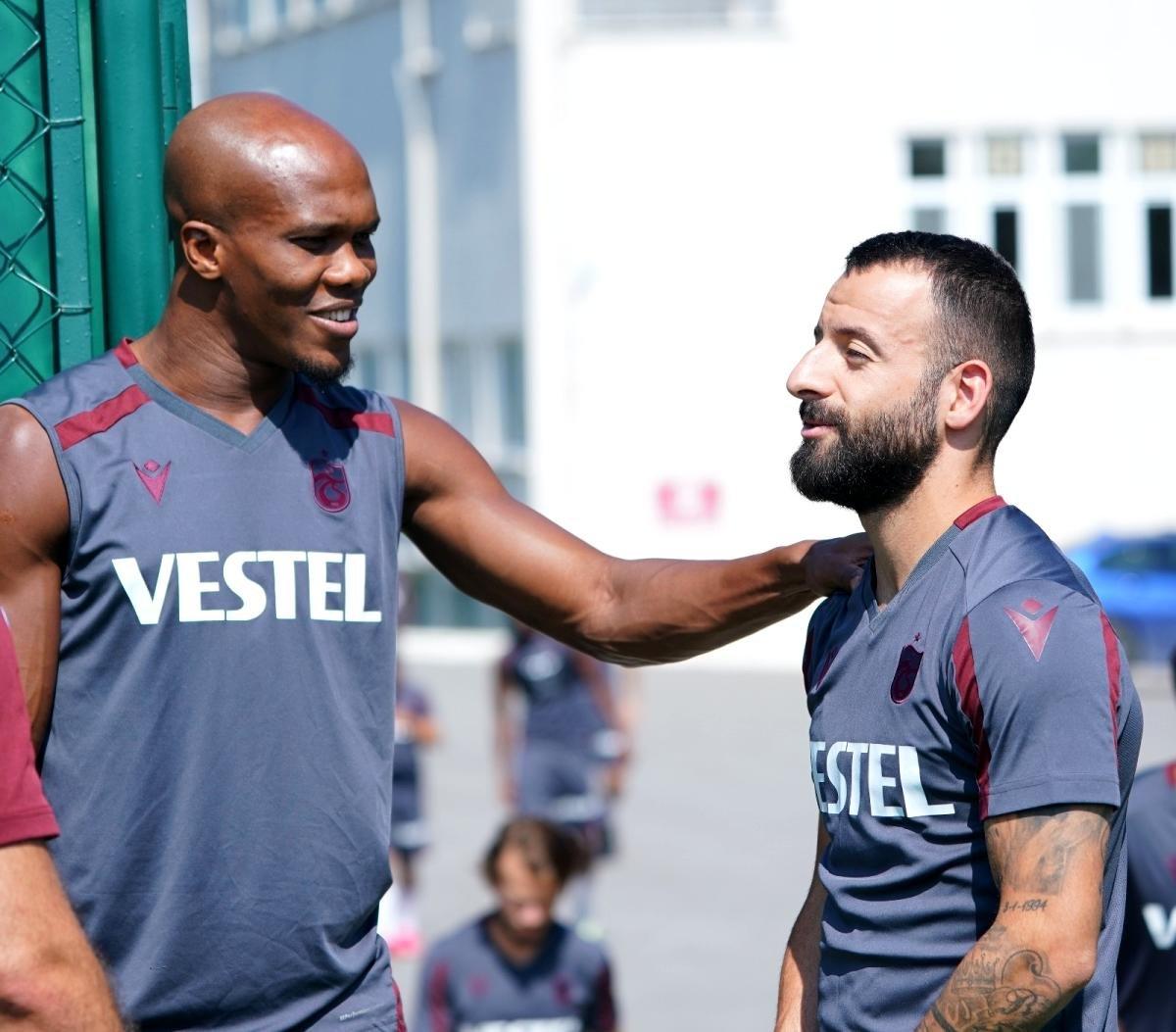 Trabzonspor'da Siopis'e yer aranıyor