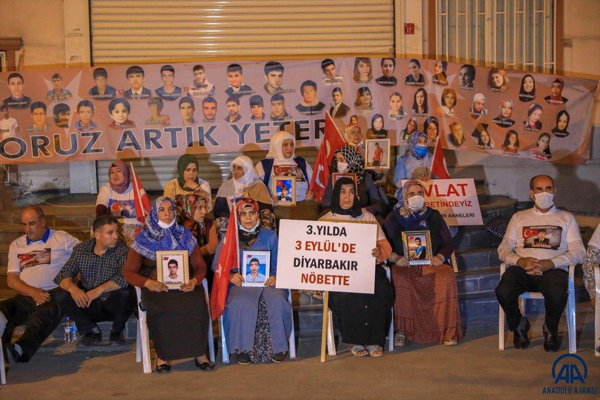 Diyarbakır anneleri 24 saat evlat nöbeti tutacak