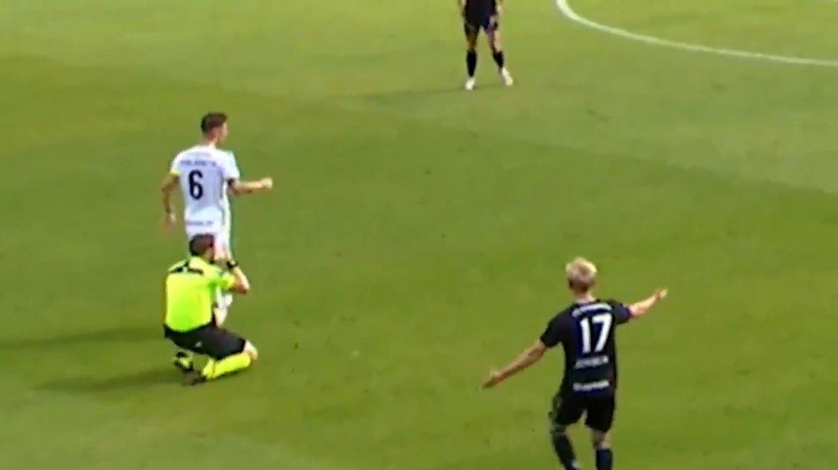 Danimarka 1. Ligi’nde yanlış düdük çalan hakemin mahcubiyeti