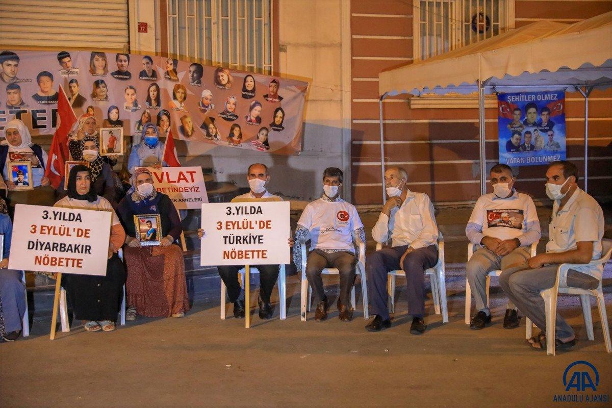 Diyarbakır anneleri 24 saat evlat nöbeti tutacak