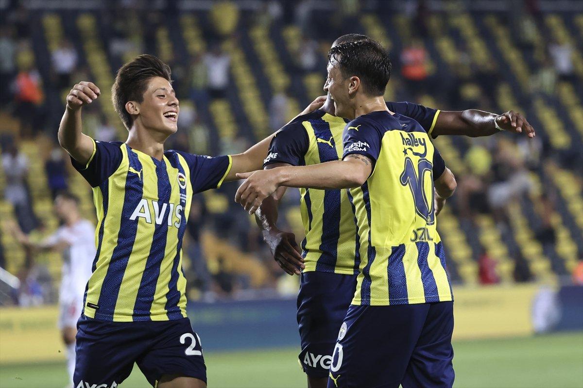 Mesut Özil, yeni sezona etkili başladı