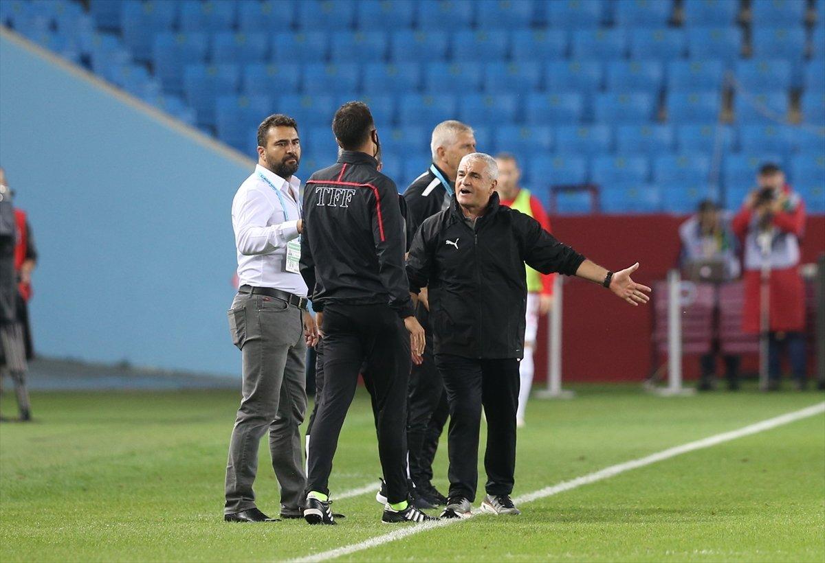 Rıza Çalımbay: Hakemleri hiç beğenmedim