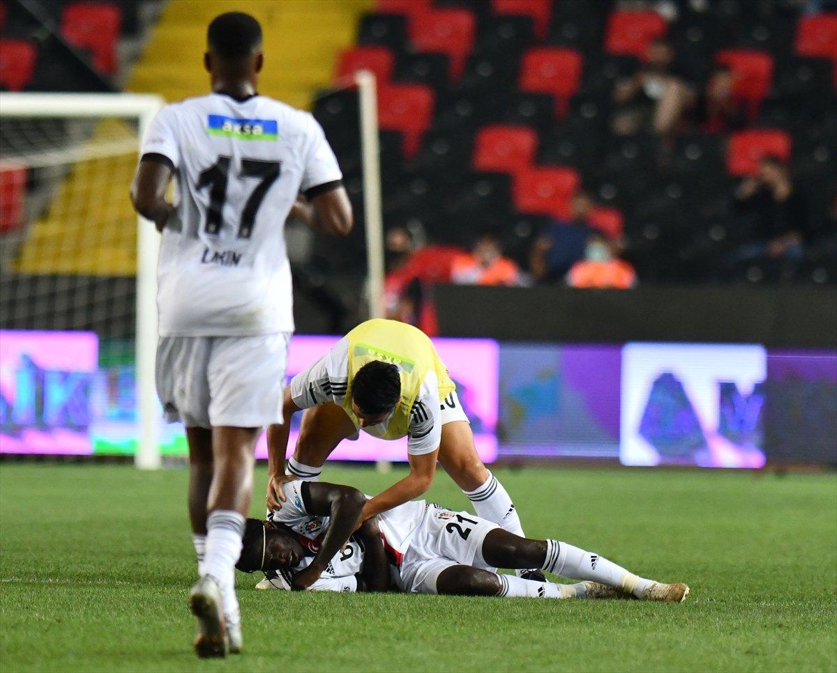 Necip Uysal, N'Sakala'nın baygınlık anını anlattı