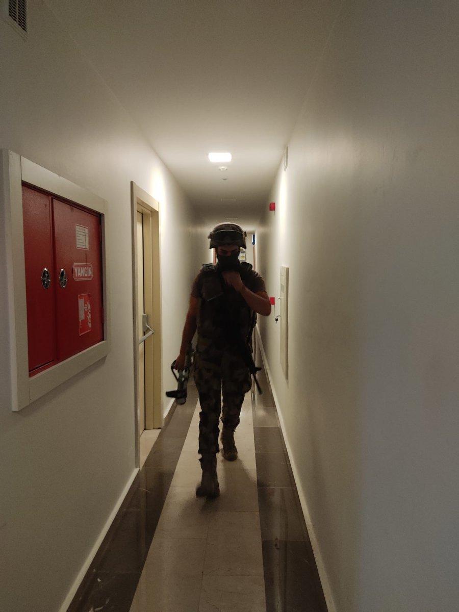 İstanbul'da 'siber suçlar' operasyonu: Çok sayıda gözaltı