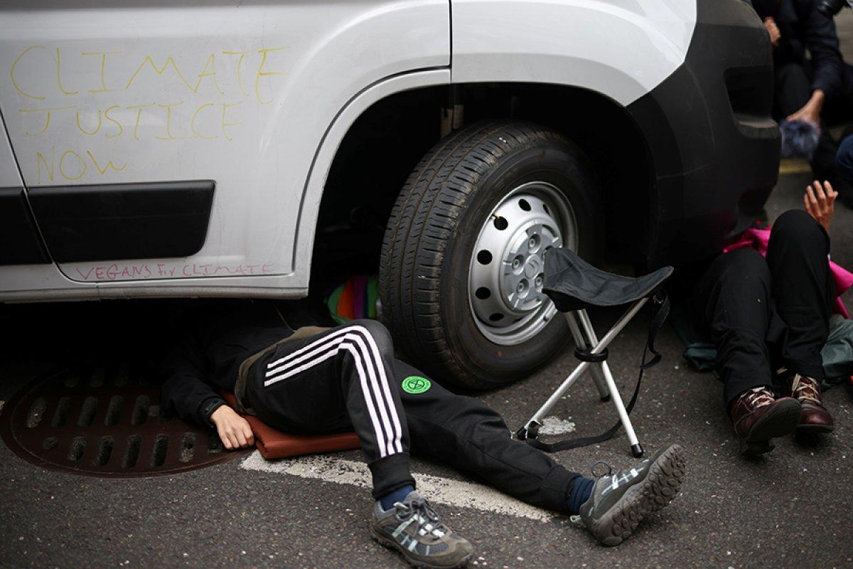 Londra'da 2 haftalık çevre protestosu