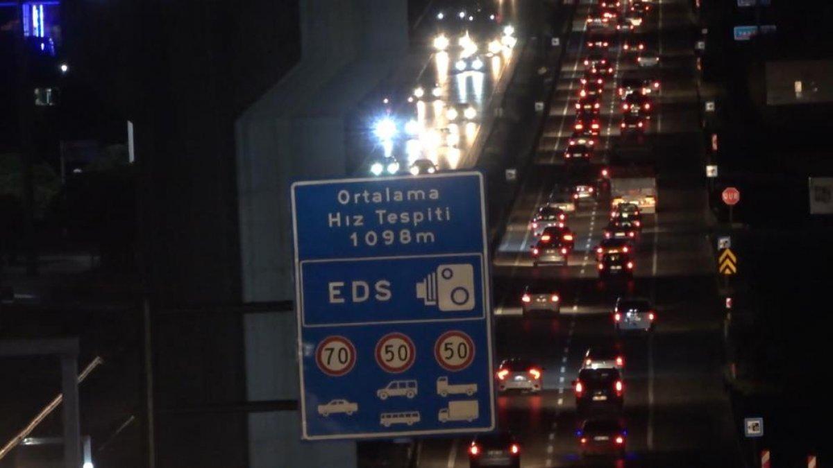 Kırıkkale'de 43 ilin geçiş güzergahında trafik kilitlendi