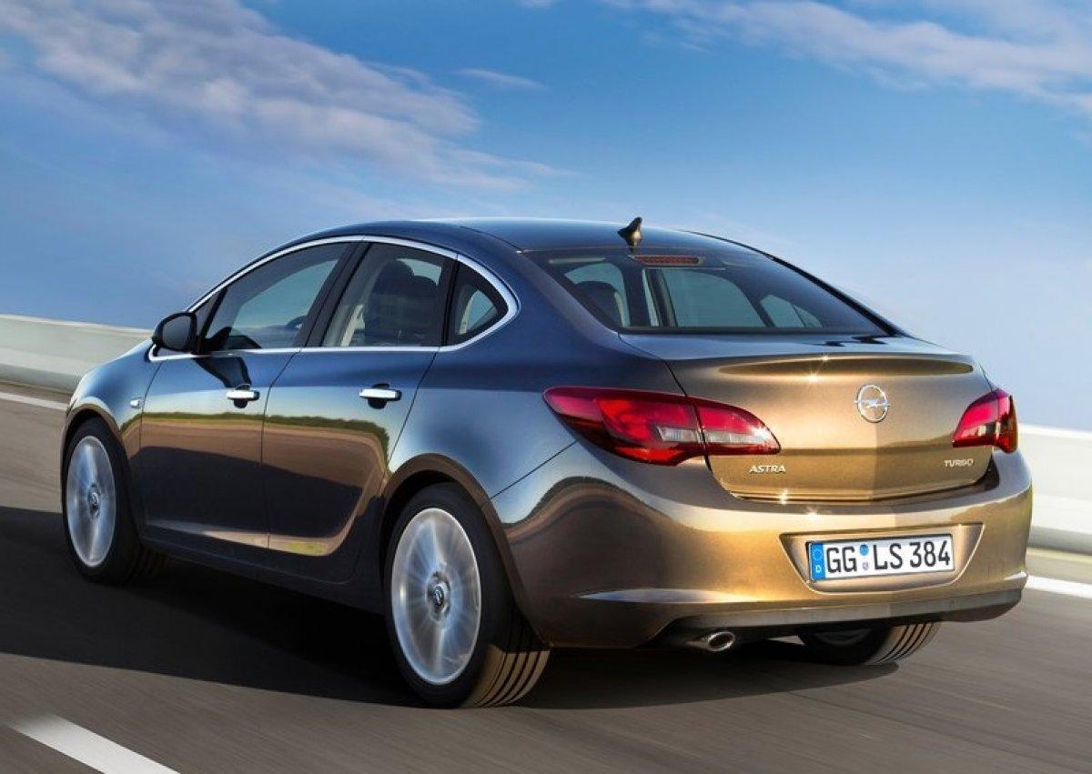 opel astra