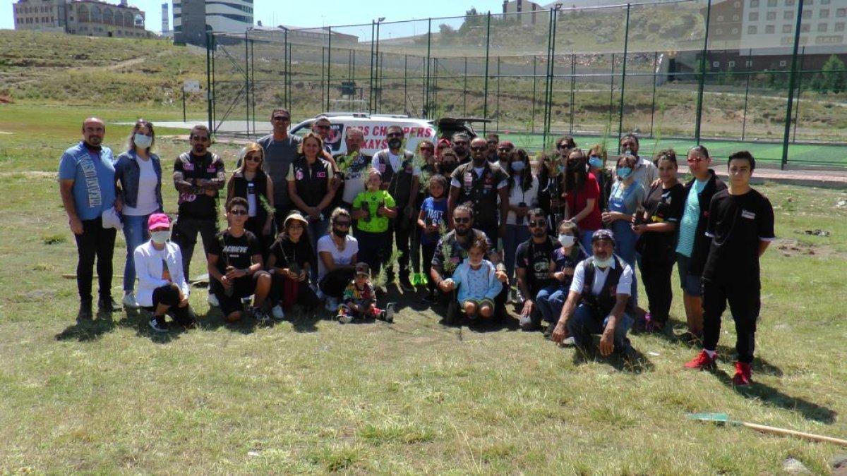 Kayseri'de duyarlı motosikletçilerden sosyal farkındalık projesi