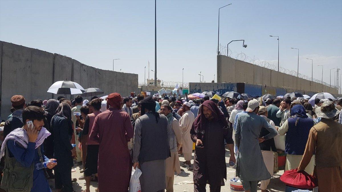 Kabil'deki havalimanında 4 Afgan askeri yaşamını yitirdi